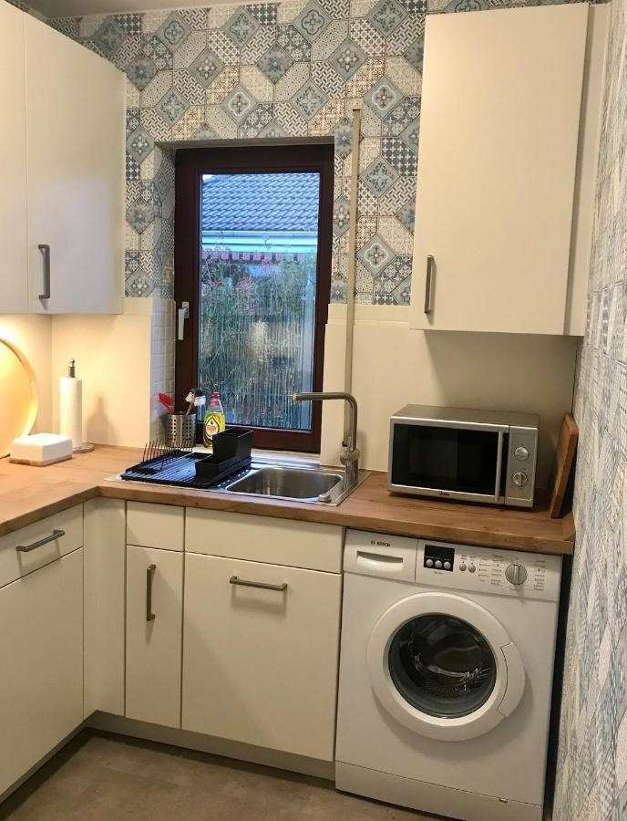 Gemuetliches Ferienhaus Hinterm Deich Nordstrand Esterno foto