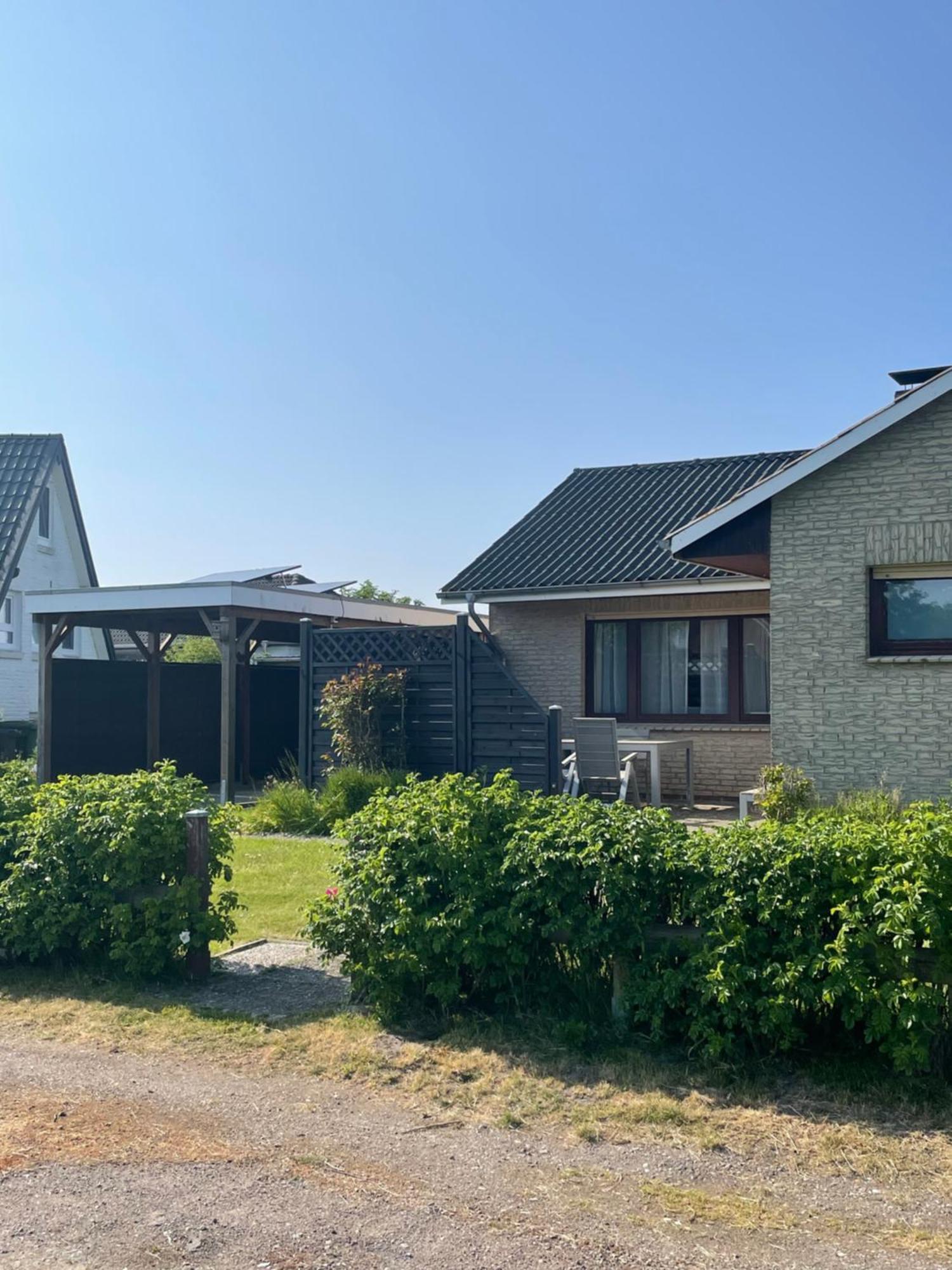 Gemuetliches Ferienhaus Hinterm Deich Nordstrand Esterno foto